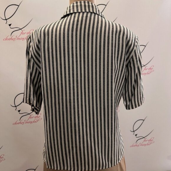 Camille Claudel. Size Small. Short Sleeve. Gray White Stripe. USA. B127 - Picture 5 of 5